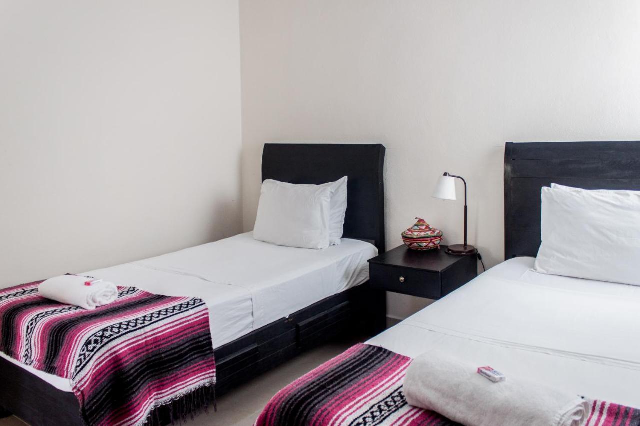 Whyz 4 You Private Rooms Puerto Morelos Esterno foto