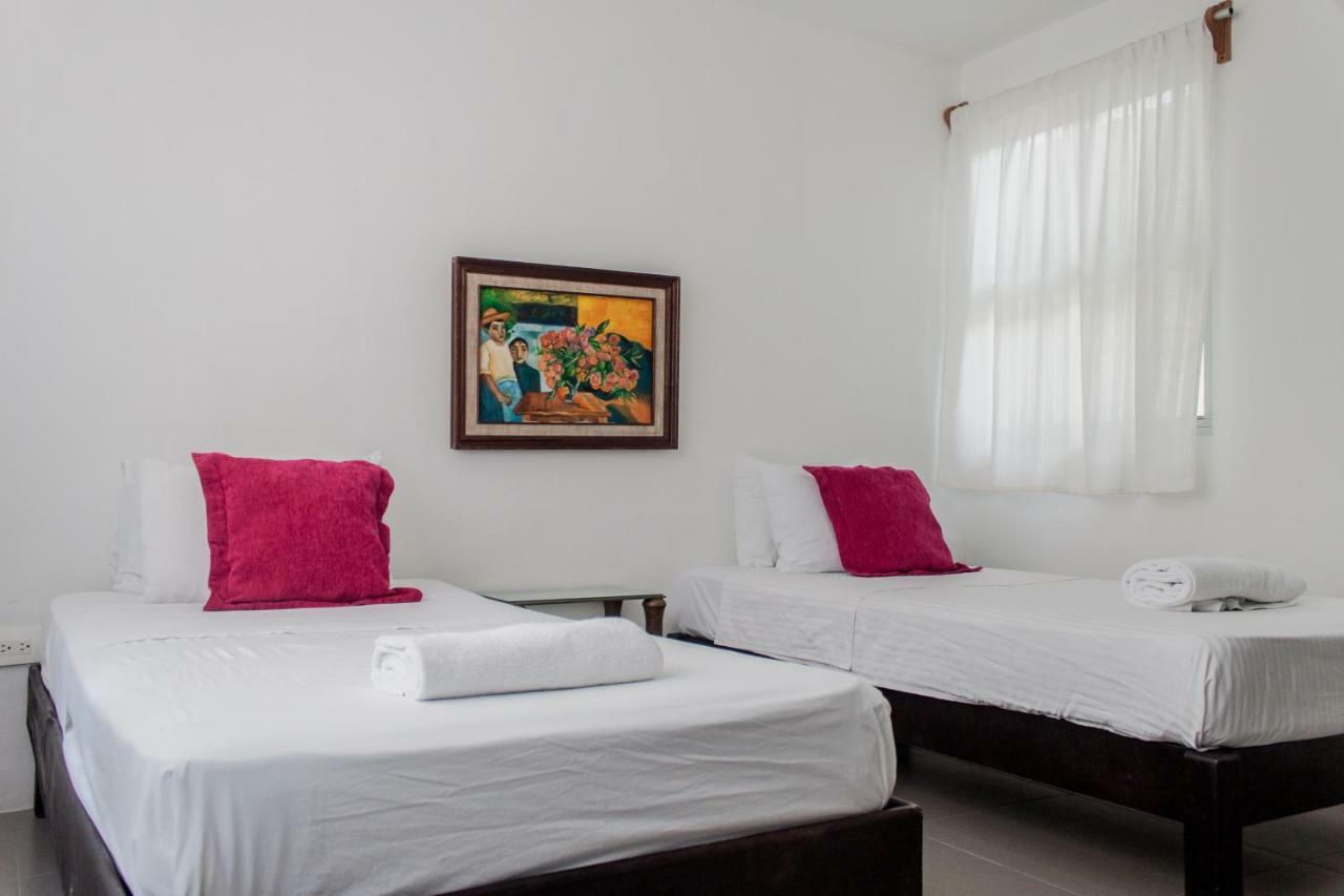 Whyz 4 You Private Rooms Puerto Morelos Esterno foto